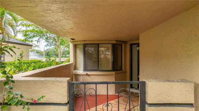 3 of 58 - 9360 S Chelsea Dr S, Plantation, FL
