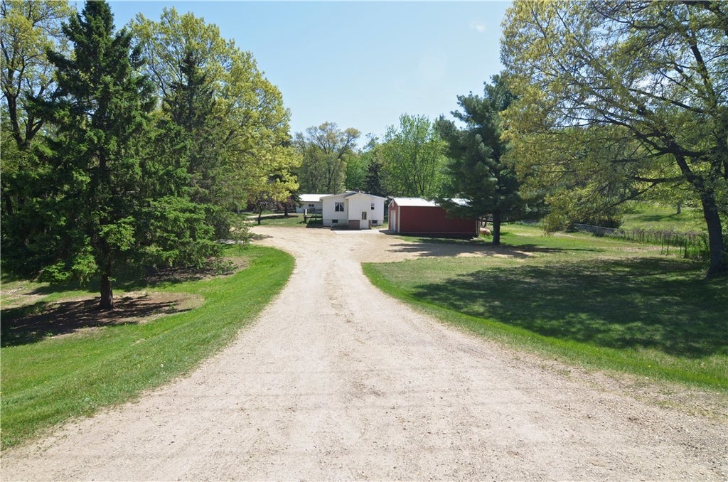 W2585 County Road R, Durand