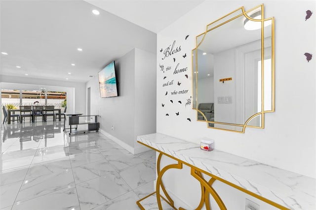 4 of 28 - 7601 Harbour Blvd, Miramar, FL