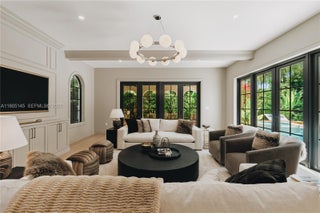 Photo of Listing #A11805145