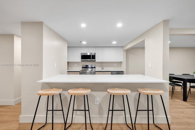 4 of 91 - 5445 Collins Ave M9 M10 M11 M12, Miami Beach, FL
