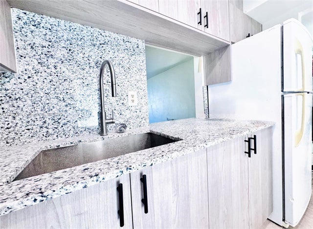 2 of 7 - 1701 Ne 191st St A108, Miami, FL