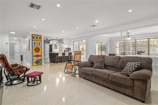 3 of 40 - 19510 Ne 19th Ave, Miami, FL