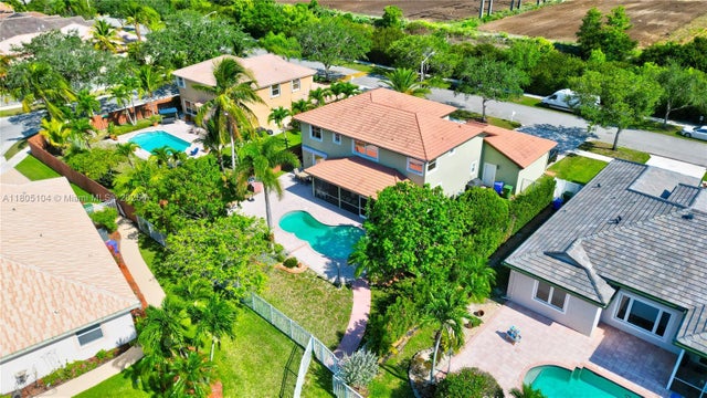 3 of 83 - 16372 Segovia Cir N, Pembroke Pines, FL