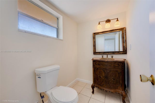 4 of 18 - 1551 Ne Miami Gardens Dr 322, Miami, FL