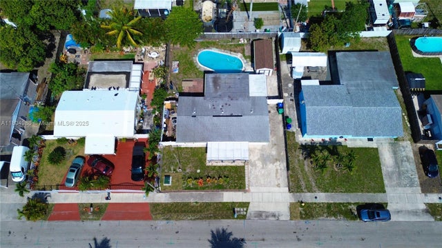 2 of 5 - 2135 Sw 46th Ter, Fort Lauderdale, FL
