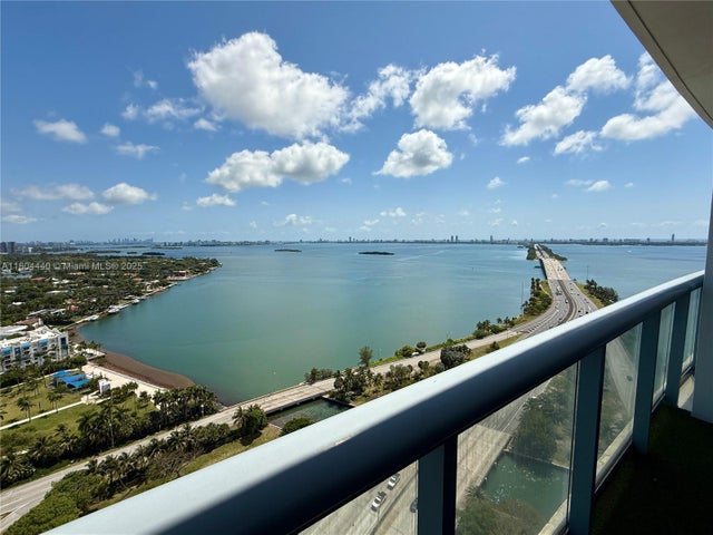 2 of 37 - 601 Ne 36th St 2608, Miami, FL
