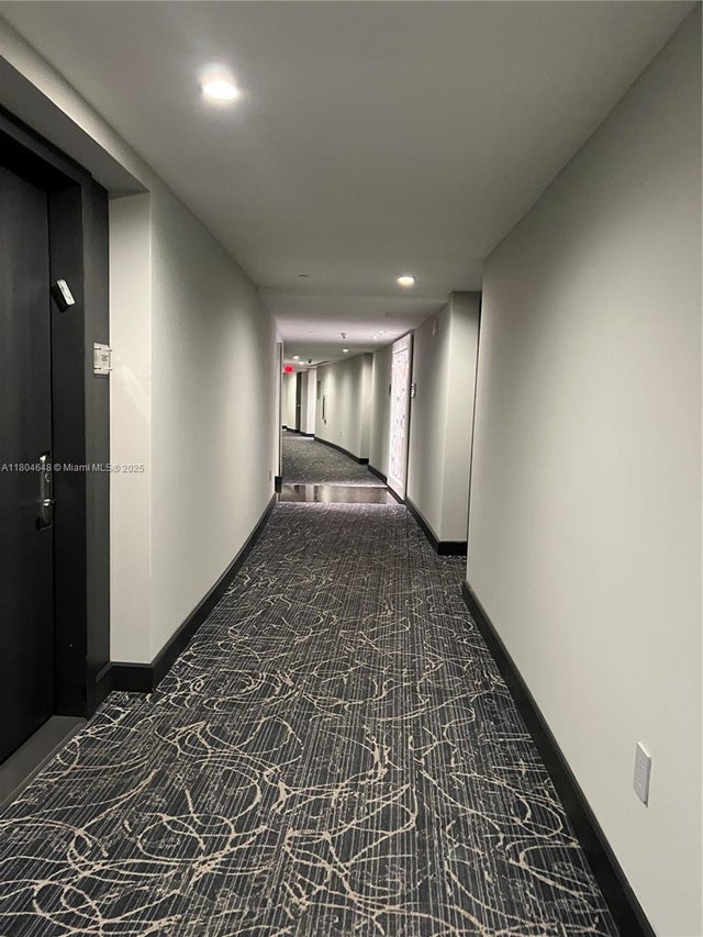 4 of 27 - 1800 S Ocean Dr 2006, Hallandale Beach, FL