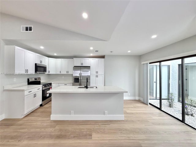 4 of 20 - 6953 Barbarossa St, Boca Raton, FL
