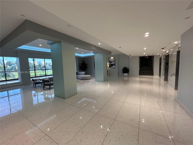 2 of 17 - 20335 W Country Club Dr 903, Aventura, FL