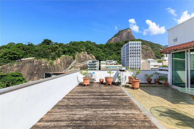 4 of 43 - 1222 Av Delfim Moreira Cob 1, ,