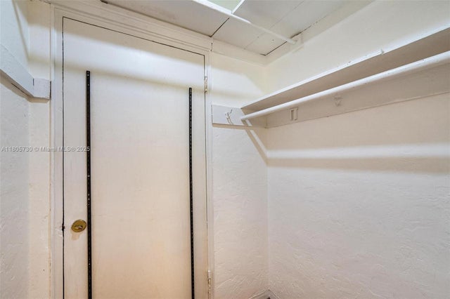 4 of 16 - 1611 Euclid Ave 8, Miami Beach, FL