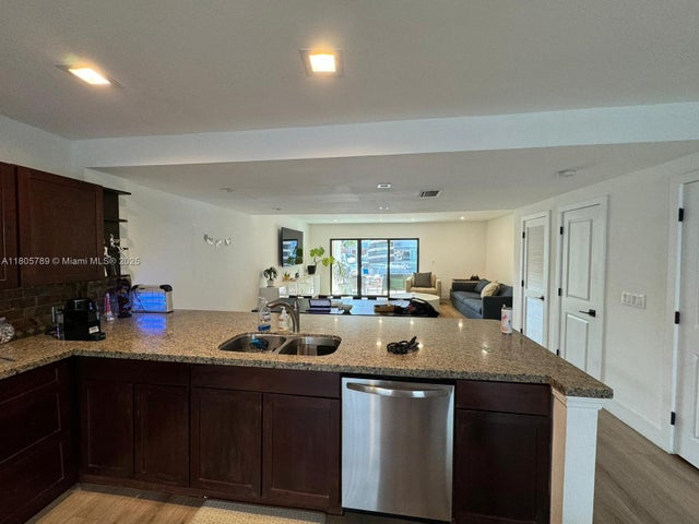 4 of 12 - 3720 Ne 167th St 39, North Miami Beach, FL