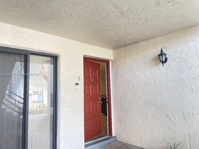 3 of 16 - 20065 Ne 3rd Ct O3, Miami, FL