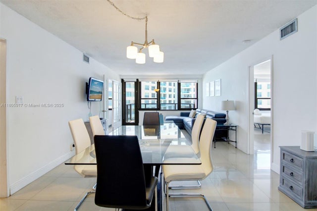 4 of 42 - 5225 Collins Ave 1409, Miami Beach, FL