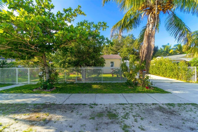 3 of 37 - 1231 Dunad Ave, Opa Locka, FL