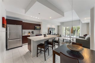 Photo of Listing #A11805079