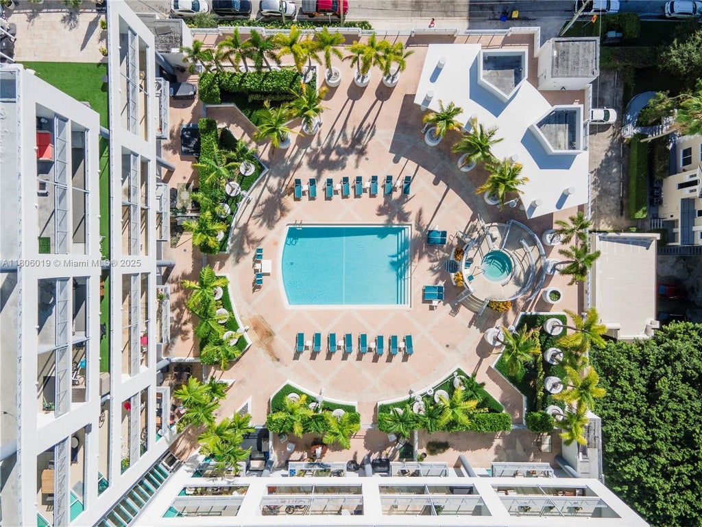 350 Ne 24th St 714, Miami