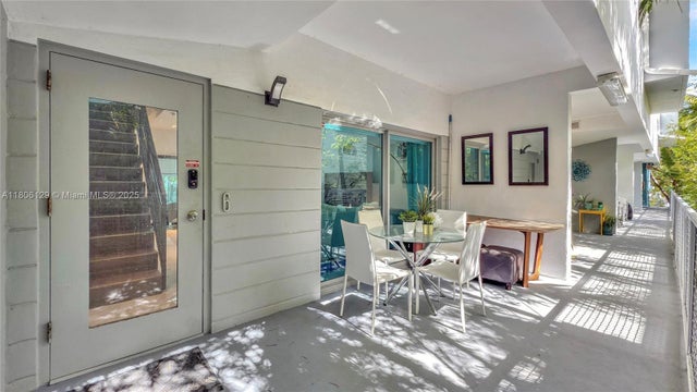 1 of 26 - 734 Michigan Ave 6, Miami Beach, FL