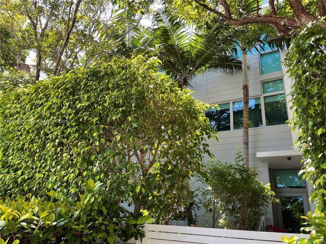 3 of 26 - 734 Michigan Ave 6, Miami Beach, FL