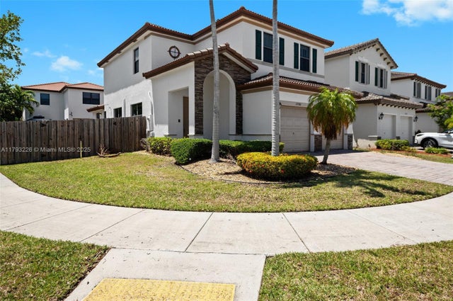 2 of 37 - 22780 Sw 92nd Ct, Cutler Bay, FL
