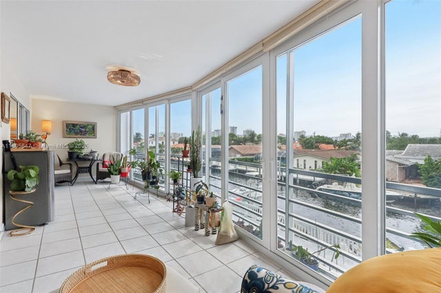 2 of 31 - 3050 Ne 47th Ct 205, Fort Lauderdale, FL