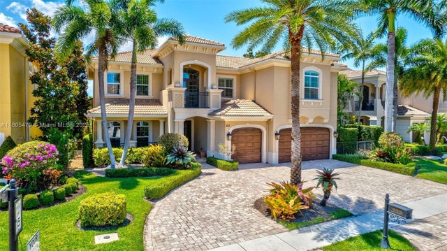 1 of 80 - 333 Charroux Dr, Palm Beach Gardens, FL