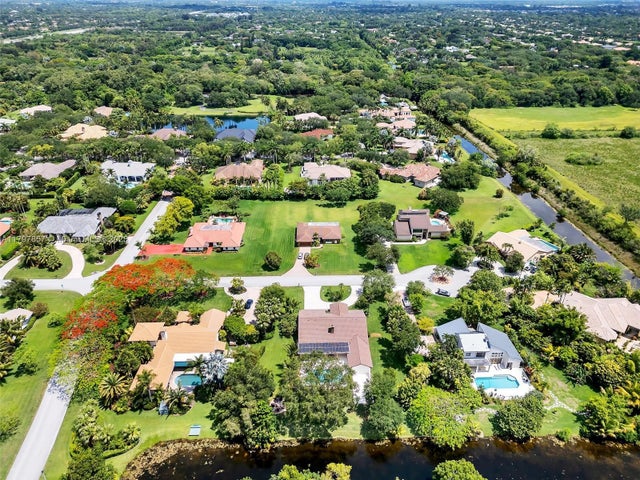 5 of 62 - 11850 Oak Leaf Dr, Davie, FL