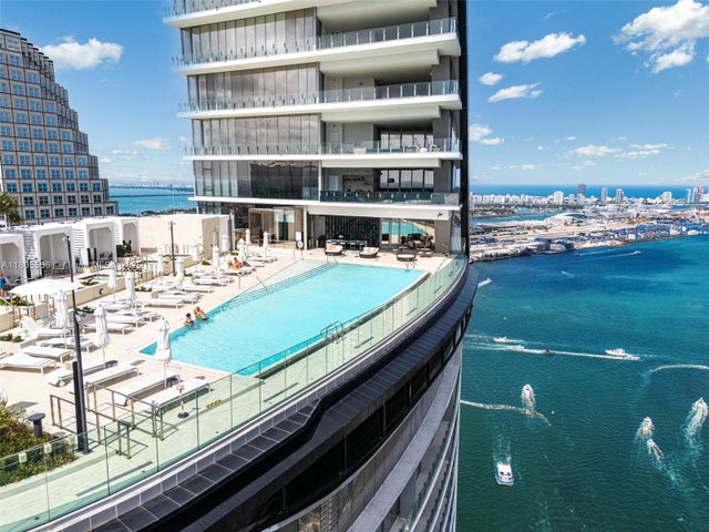 5 of 63 - 300 Biscayne Boulevard Way 4507w, Miami, FL