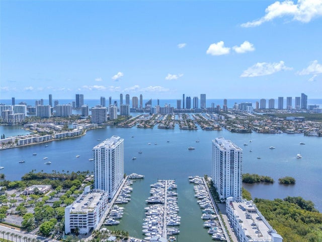 2 of 75 - 17301 Biscayne Blvd 1108, Aventura, FL