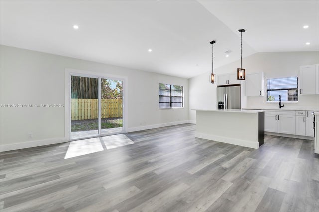 4 of 22 - 143 Greentree Circle, Jupiter, FL