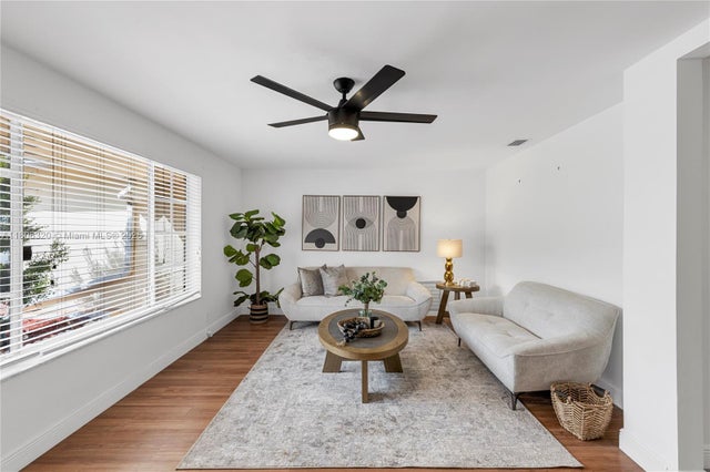 1 of 46 - 5861 Nw 18th Ct, Sunrise, FL