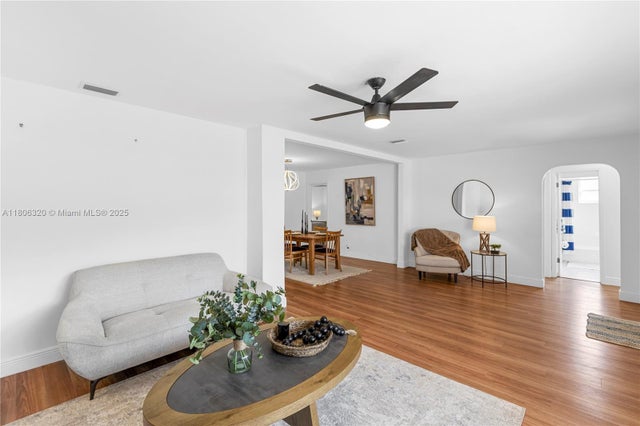 3 of 46 - 5861 Nw 18th Ct, Sunrise, FL