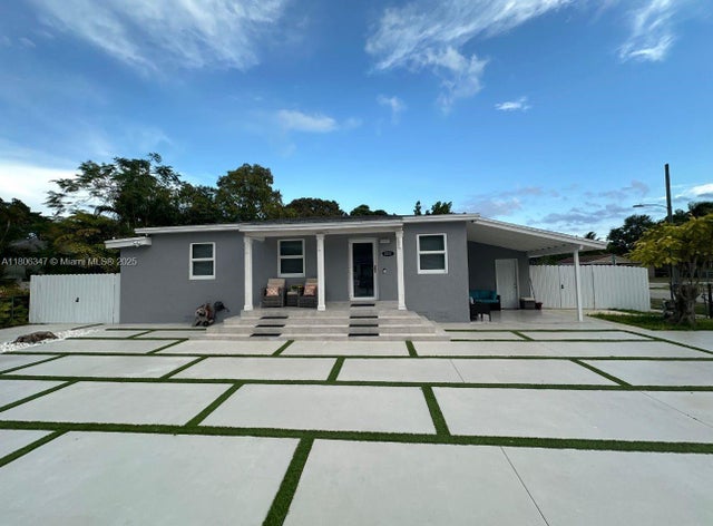 1 of 11 - 100 Ne 171st Ter, Miami, FL
