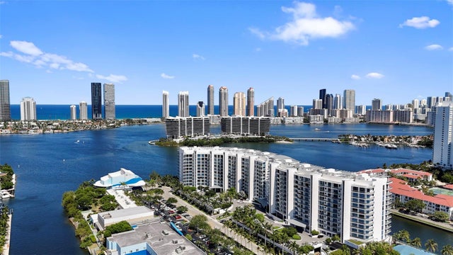 1 of 65 - 3250 Ne 188th St 203, Aventura, FL