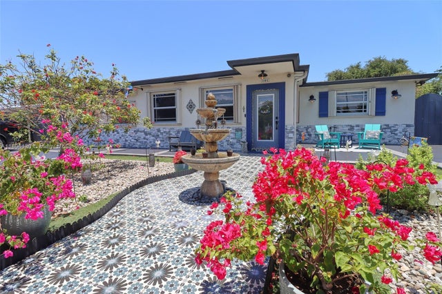 1 of 41 - 101 Ne 9th Ave, Hialeah, FL