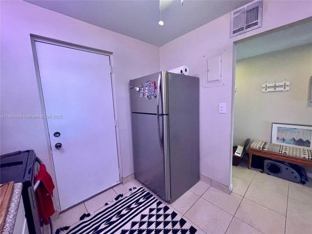 5 of 34 - 2312 S Cypress Bend Dr 410, Pompano Beach, FL