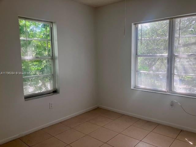 5 of 9 - 3698 William Ave 5, Miami, FL