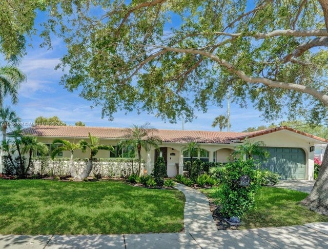 3 of 29 - 3401 Ne 21st Ave, Lighthouse Point, FL