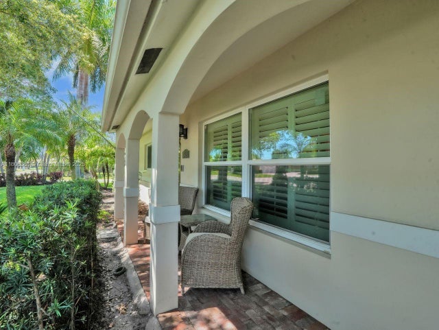 5 of 29 - 3401 Ne 21st Ave, Lighthouse Point, FL