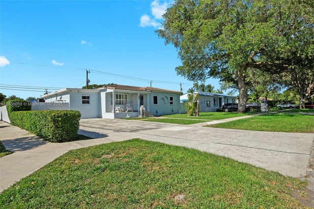 3 of 34 - 771 Swan Ave, Miami Springs, FL