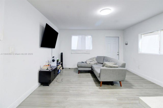 5 of 21 - 5510 Nw 30th Ave, Miami, FL