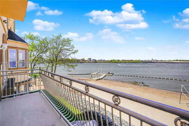 3 of 65 - 30 Aviva Ct, Staten Island, NY