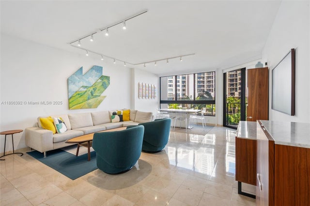 2 of 35 - 520 Brickell Key Dr A604, Miami, FL