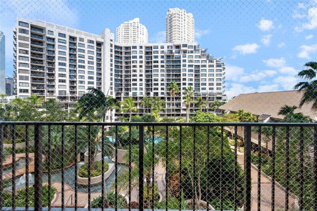 3 of 35 - 520 Brickell Key Dr A604, Miami, FL