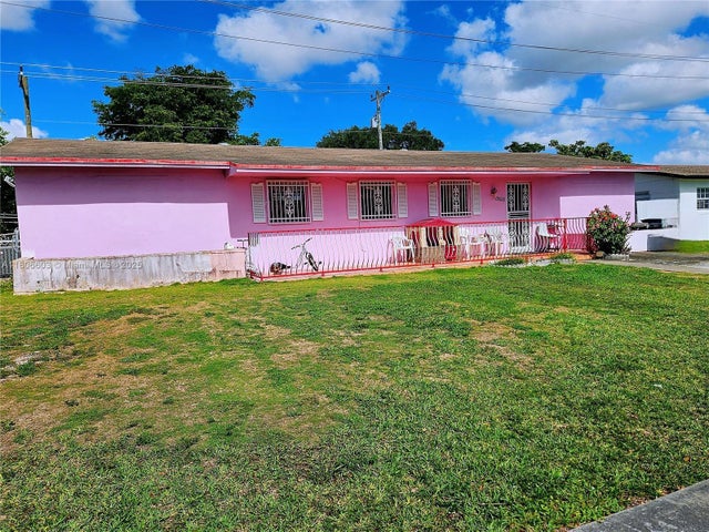 3 of 13 - 15600 Sw 106th Ave, Miami, FL