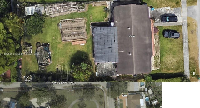 4 of 13 - 15600 Sw 106th Ave, Miami, FL
