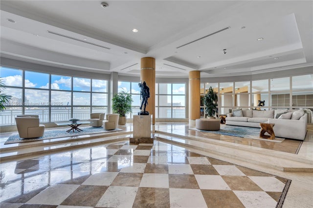 3 of 42 - 848 Brickell Key Dr 3803, Miami, FL