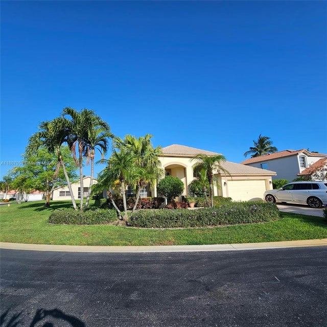 2 of 33 - 2540 Egret Lake Dr, Green Acres, FL