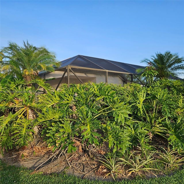 5 of 33 - 2540 Egret Lake Dr, Green Acres, FL